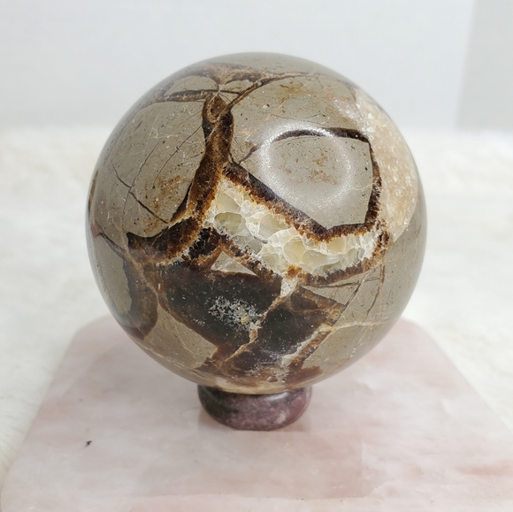Septarian Sphere - Picture 2 of 9